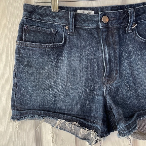 Gap Maddie Slim Cut Offs Jean Shorts Dark‎ Wash 28R - Picture 4 of 16
